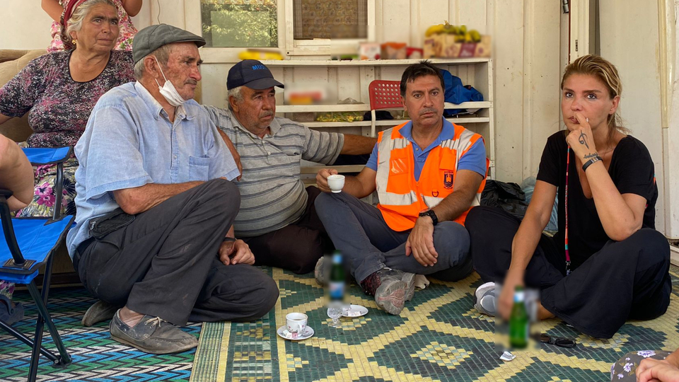 Gülben Ergen'den yangın bölgesine ziyaret