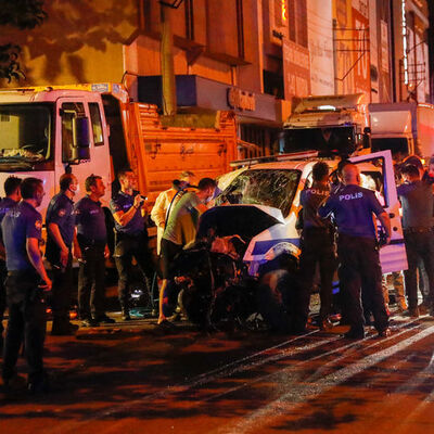 İhbara giden polis aracı otomobille çarpıştı: 1 şehit, 4 yaralı