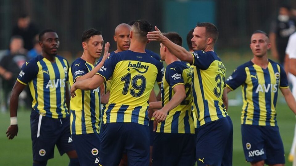 Fenerbahçe Dinamo Kiev maçı canlı yayın!
