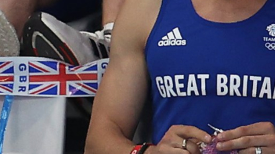 Tokyo 2020'de Tom Daley ne örüyordu?