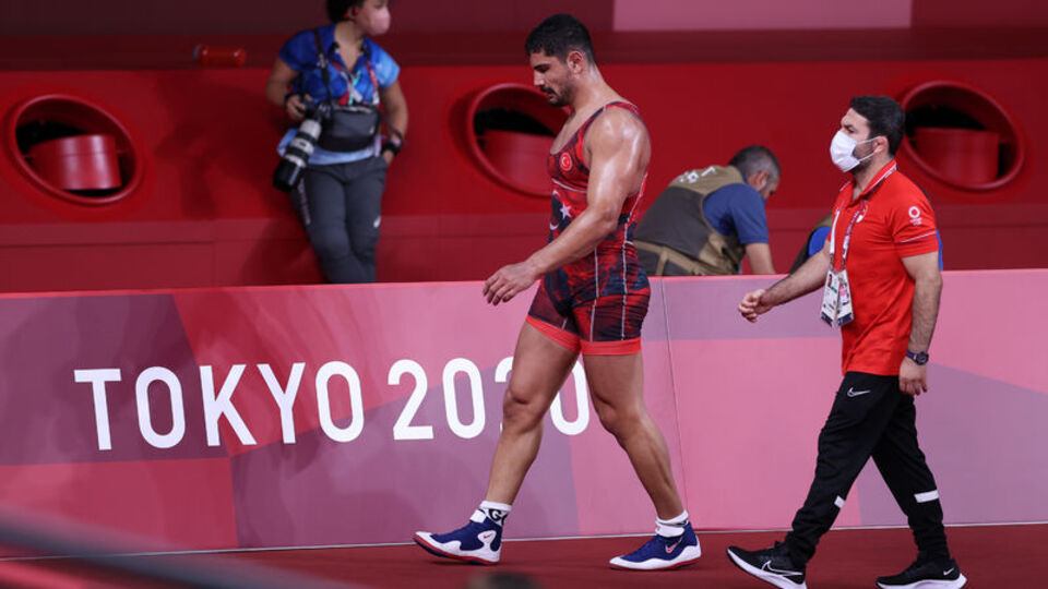 Taha Akgül, repesajda