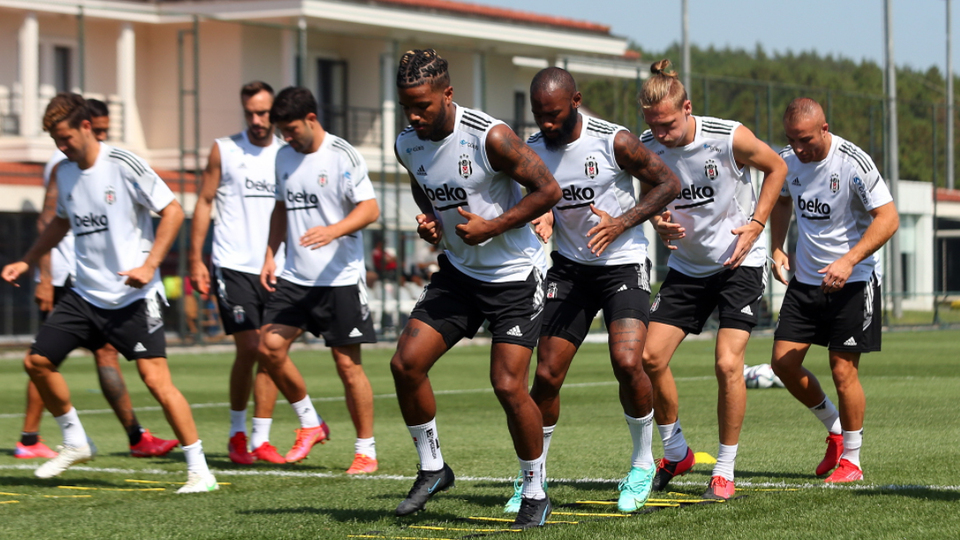Beşiktaş kondisyon ve taktik çalıştı