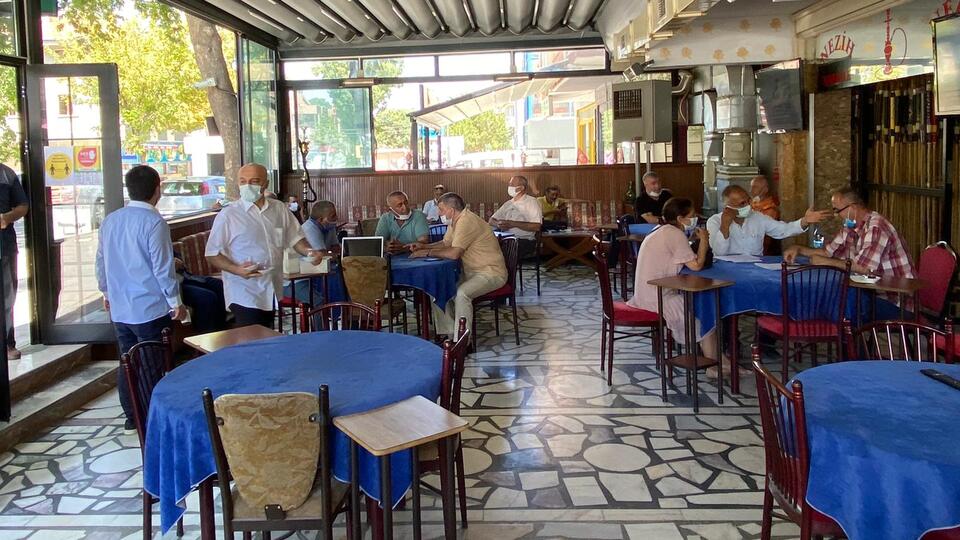 'Aşı olmayan kahvehaneye alınmasın'