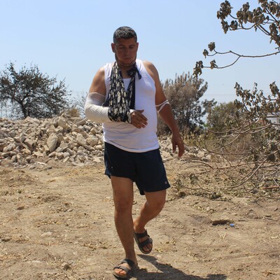 Anne ve babasını alevlerin arasından kurtardı!