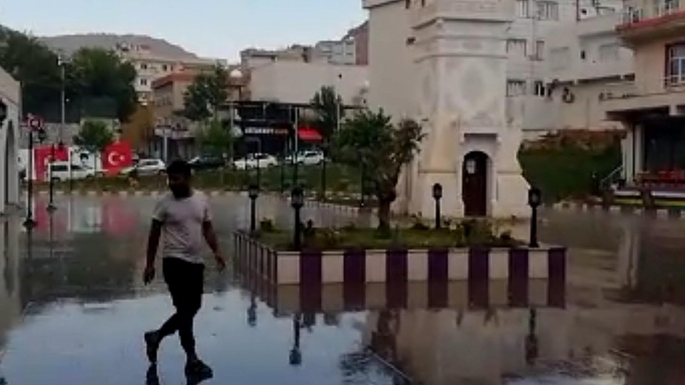 Şanlıurfa'yı şiddetli sağanak vurdu!