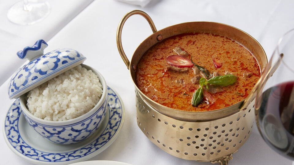 Tayland usülü kırmızı körili ördek tarifi