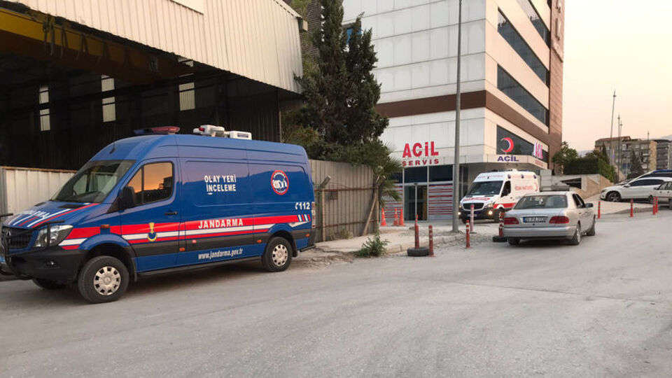 Damat dehşeti! Kayınvalidesini öldürdü, çocuğunu yaraladı