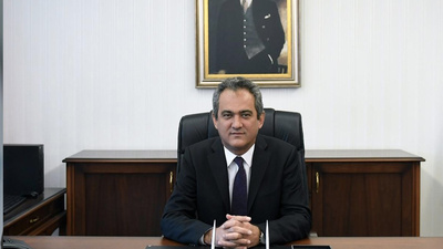 İşte Mahmut Özer'in hayatı ve kariyeri