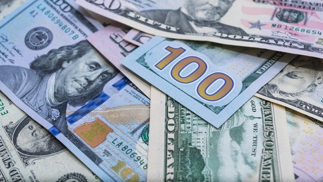 Dolar ABD verisiyle yükseldi