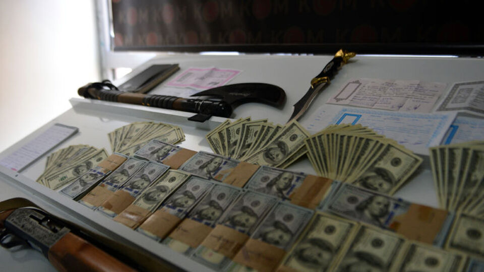 Baltalı tefeci çetesine baskın! 9 tutuklama!