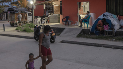 Kolombiya, ülkedeki tüm sığınmacıların aşılanacağını açıkladı