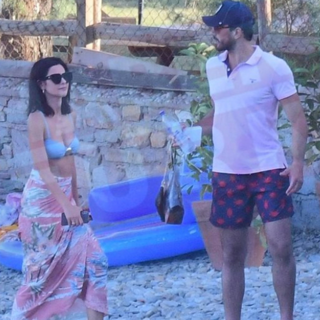 "Şu anda tüm sevinçlerin üzerinde bir gölge var"
