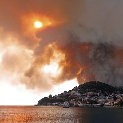 Yunanistan'da orman yangınları sürüyor!