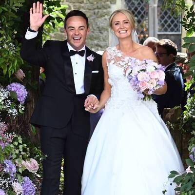 Gelin ve damattan konuklara özel sürpriz!