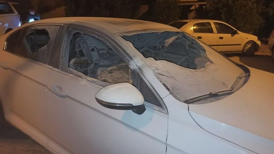 Batman'da MHP'li başkanın aracı yakıldı
