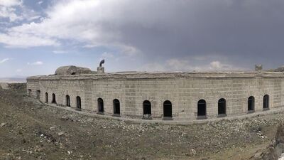 193 yıllık tabya talan edildi!