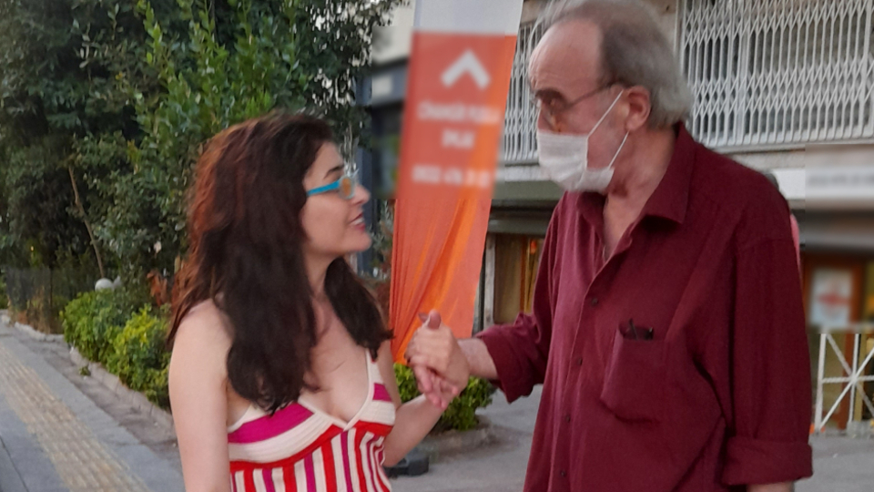 "Bizi 'sevgili' yazarlar!"