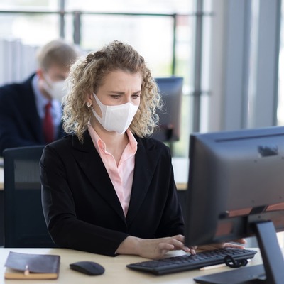 Dünya işbaşı yaptı