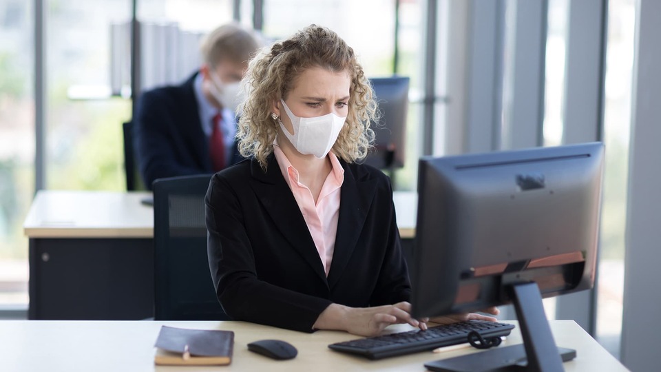 Dünya işbaşı yaptı