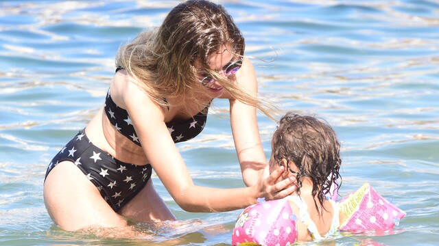 Anne-kızın tatil keyfi