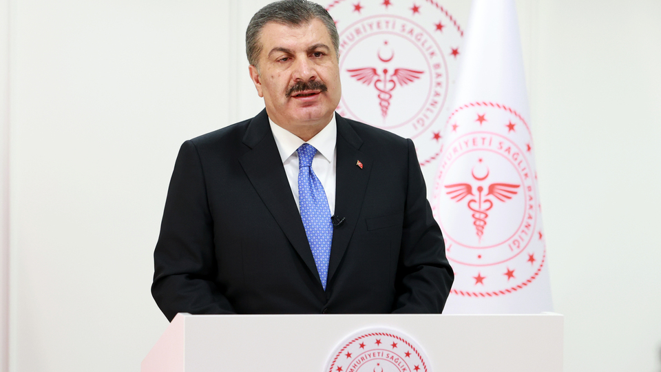 Bakan Koca: Okullar zamanında açılacak