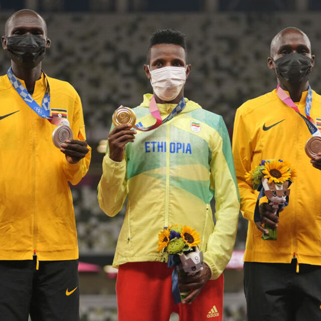 Uganda'dan madalyalı sporculara ödül