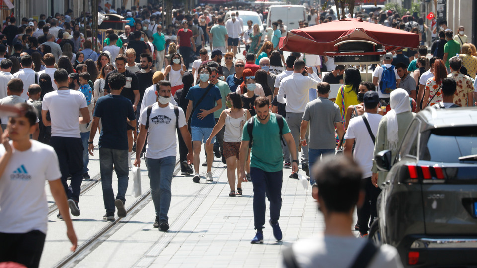 Korkutan açıklama! 'Aşıdan korunamayacak varyantlar' dedi ve...
