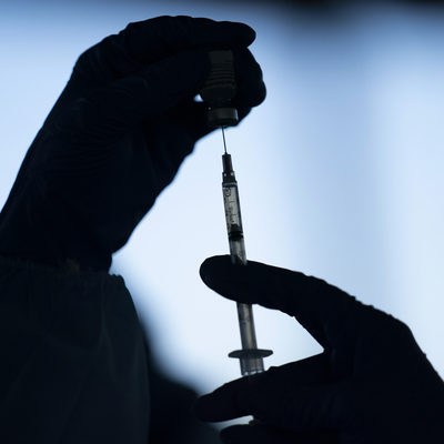 Bakan Koca, ilk doz aşısını henüz yaptırmayanların sayısını paylaştı!