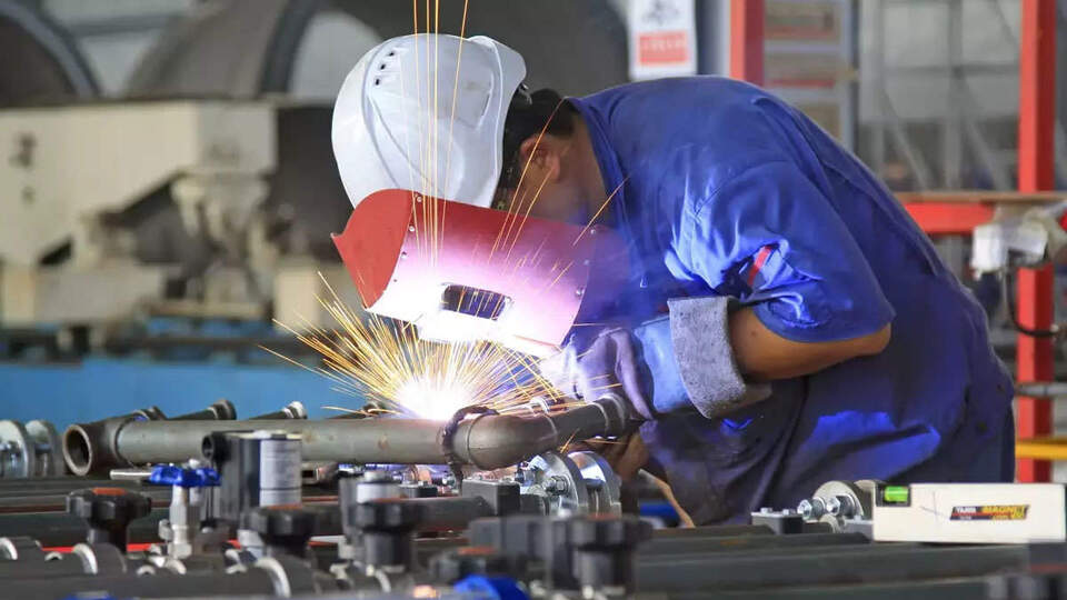 Sanayi üretimi beklentileri aştı