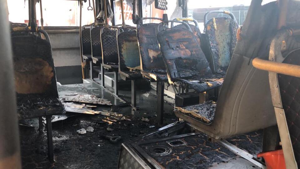 İETT midibüsü alevlere teslim oldu