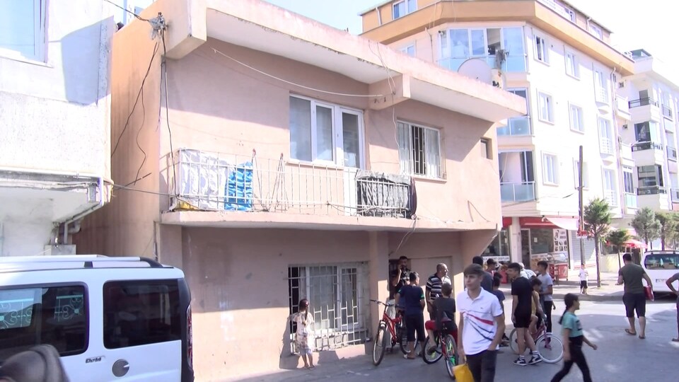 Yabancı uyruklu kişi evinde öldürüldü