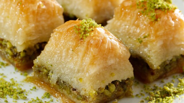 Baklava yiyordu sonrası korkunç!