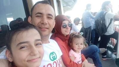 Bu fotoğraftan geriye Elif kaldı!