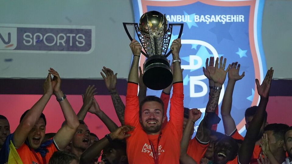 Mert Günok, Başakşehir'den ayrıldı