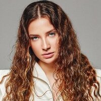 Irmak Arıcı sahneden indirildi