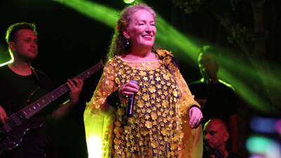 Kuşadası'nda Suzan Kardeş rüzgarı esti