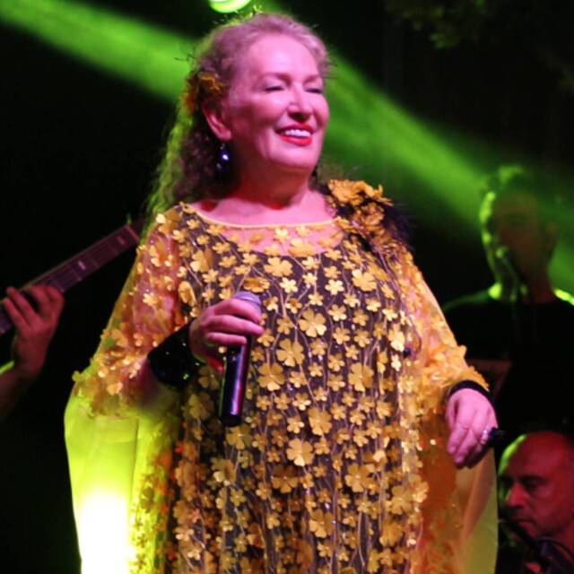 Kuşadası'nda Suzan Kardeş rüzgarı esti