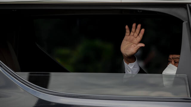 Malezya Başbakanı Muhyiddin Yasin istifa etti