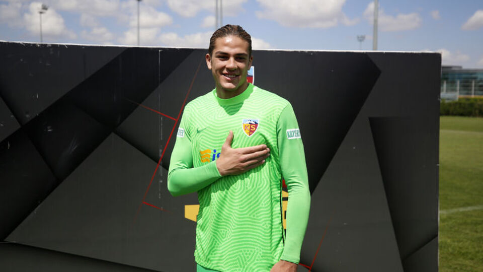 Doğan Alemdar, Fransa yolcusu!