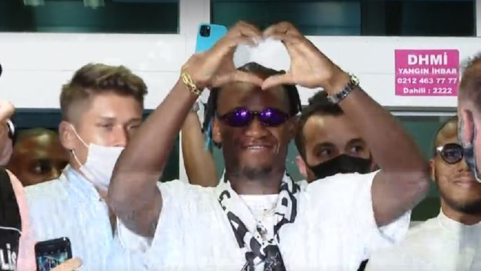 Batshuayi İstanbul'da!