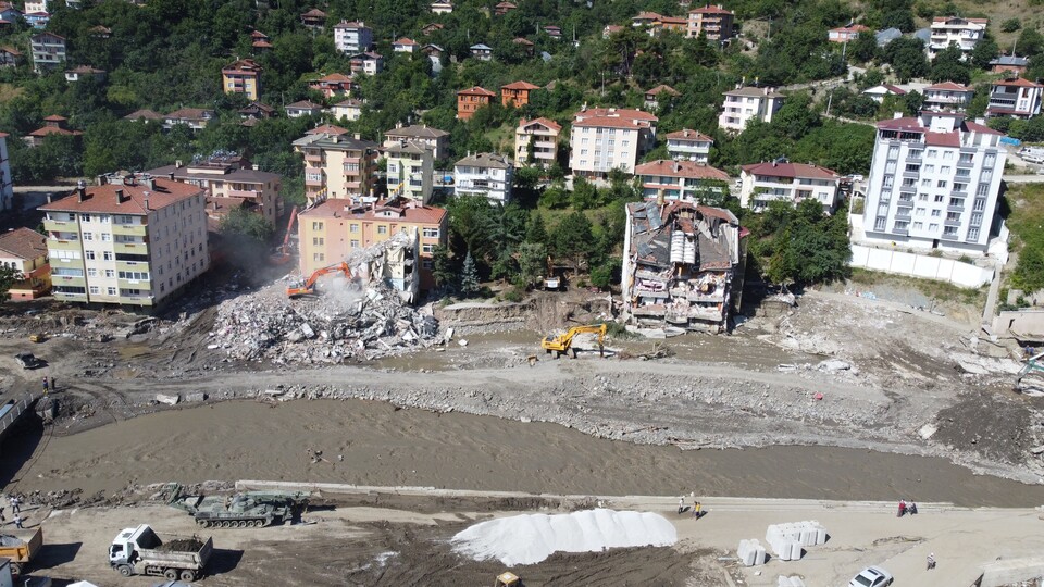 Tüm Kastamonu'ya elektrik verildi