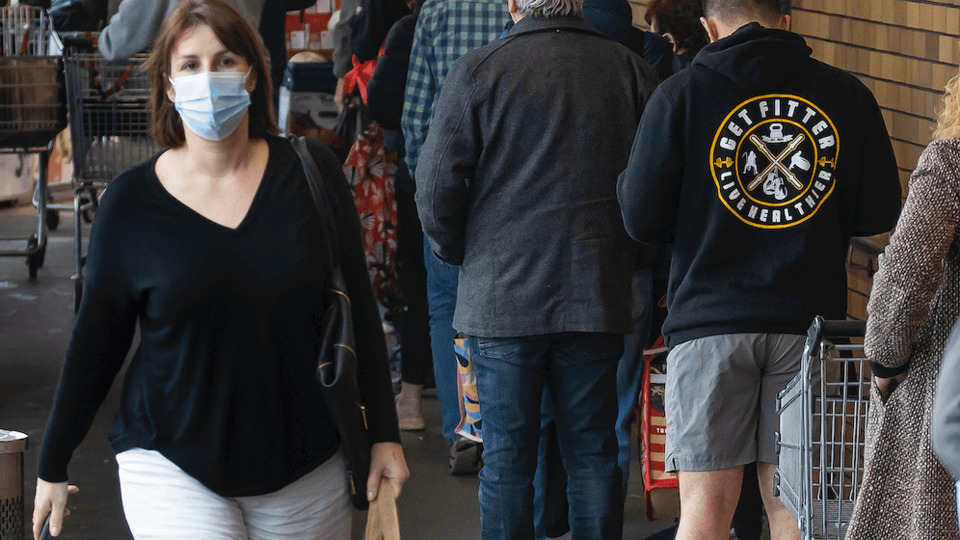 Yeni Zelanda'da 1 vaka tam kapanma getirdi!