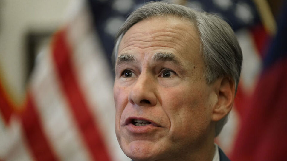 Maske düzenlemelerini yasaklayan Texas Valisi Kovid-19'a yakalandı