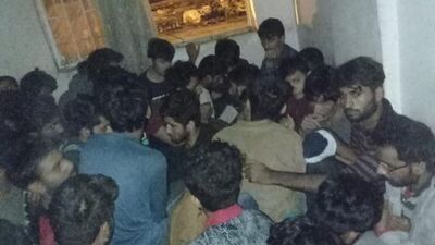 Apartman dairesinde saklanan 115 kaçak göçmen yakalandı