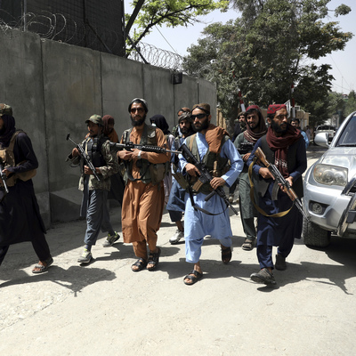 Yardımlarla ayakta duruyordu