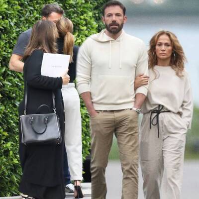 Öpüşmeye 'asistan' engeli!