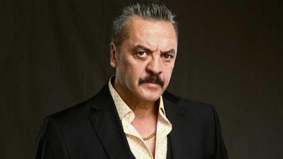 Mesut Akusta kimdir?