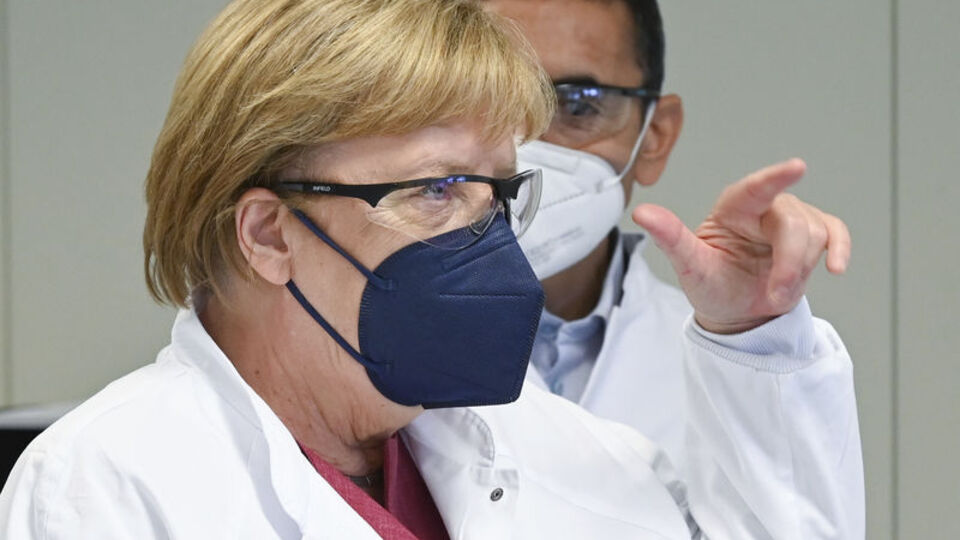 Merkel'den BioNTech ziyareti