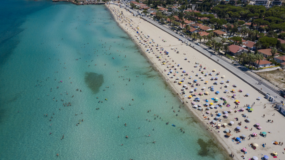 Çeşme turizmi rekora koşuyor