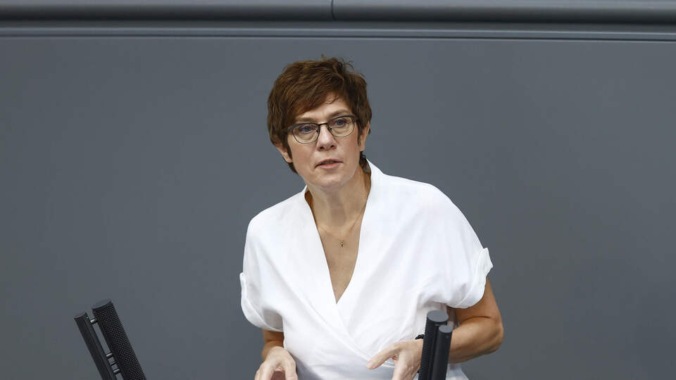 Almanya'dan tahliye açıklaması